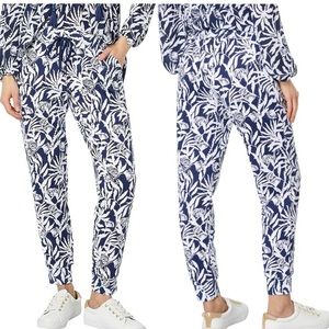 Lilly Pulitzer navy white pants size L
